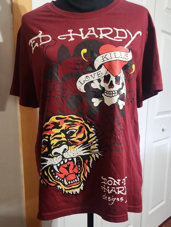 Ed Hardy Tops - Ed Hardy Burgundy " Love Kills" Tee with Tiger & Skull Heart